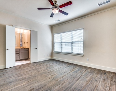 4316 Hartford Street - Photo Thumbnail 6