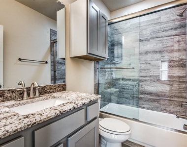 4316 Hartford Street - Photo Thumbnail 9