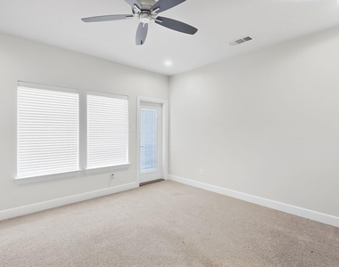 5713 Woodlands Drive - Photo Thumbnail 8