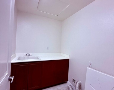 14561 Baylor - Photo Thumbnail 15