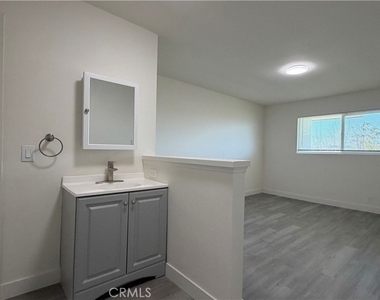 1831 Garvey Avenue - Photo Thumbnail 7