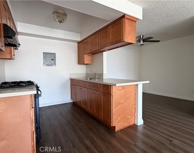 916 S Atlantic - Photo Thumbnail 1