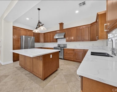 788 Manley Drive - Photo Thumbnail 18