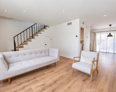 5420 Mcculloch - Photo Thumbnail 2
