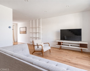 5420 Mcculloch - Photo Thumbnail 4