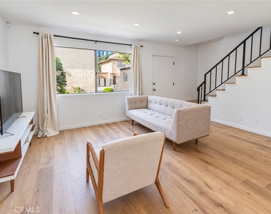5420 Mcculloch - Photo Thumbnail 3
