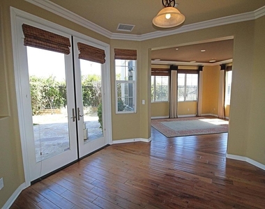 6294 Canary Street - Photo Thumbnail 7