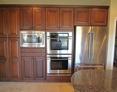 6294 Canary Street - Photo Thumbnail 4