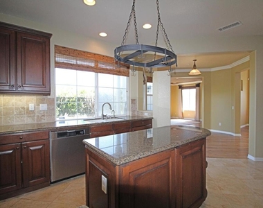 6294 Canary Street - Photo Thumbnail 5