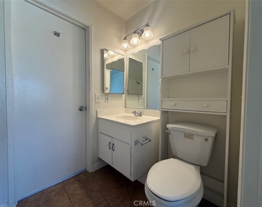 1103 W Francis Street - Photo Thumbnail 11