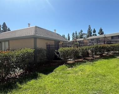 1103 W Francis Street - Photo Thumbnail 19