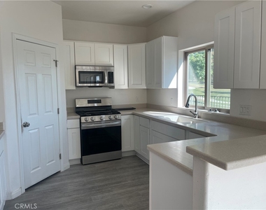 1774 Carrera Drive - Photo Thumbnail 6