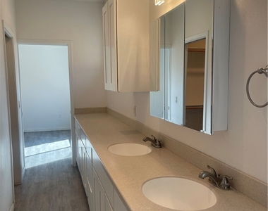 1774 Carrera Drive - Photo Thumbnail 13