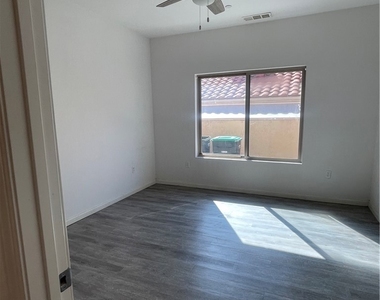 1774 Carrera Drive - Photo Thumbnail 17