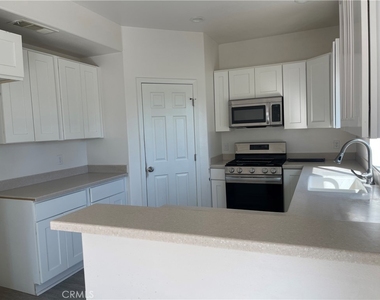 1774 Carrera Drive - Photo Thumbnail 5