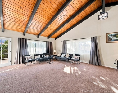 1220 Snowbird Drive - Photo Thumbnail 18