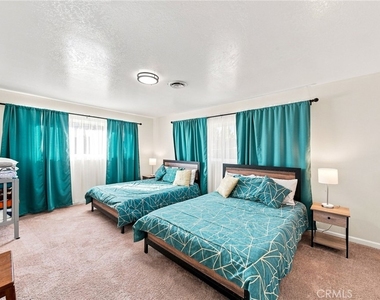 1220 Snowbird Drive - Photo Thumbnail 31