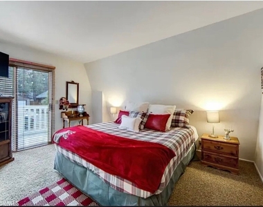 2017 Manzanita Lane - Photo Thumbnail 5