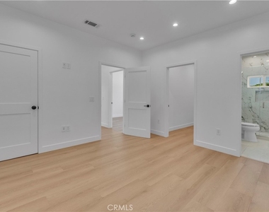 4700 Kraft Avenue - Photo Thumbnail 11