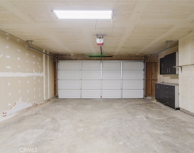 203 Linda Court - Photo Thumbnail 37