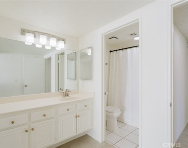 203 Linda Court - Photo Thumbnail 34