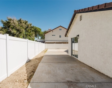 203 Linda Court - Photo Thumbnail 40