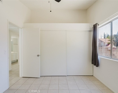 203 Linda Court - Photo Thumbnail 30
