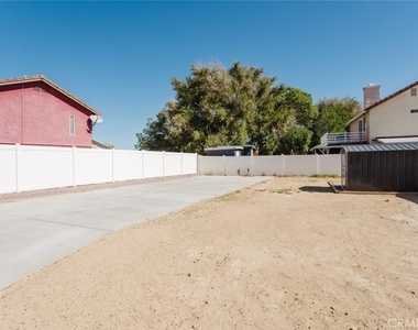 203 Linda Court - Photo Thumbnail 45