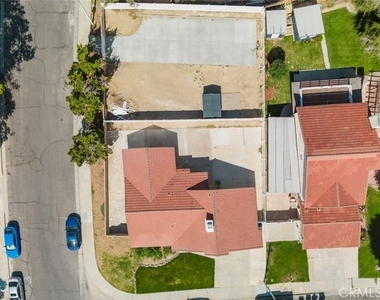 203 Linda Court - Photo Thumbnail 53