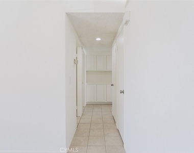 203 Linda Court - Photo Thumbnail 20