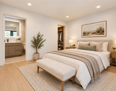 12818 1/2 Bloomfield Street - Photo Thumbnail 4