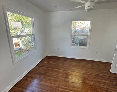 2810 8th Ave - Photo Thumbnail 7
