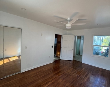 2810 8th Ave - Photo Thumbnail 13