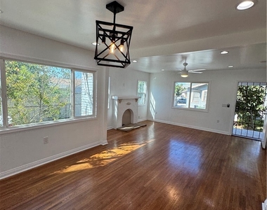 2810 8th Ave - Photo Thumbnail 20