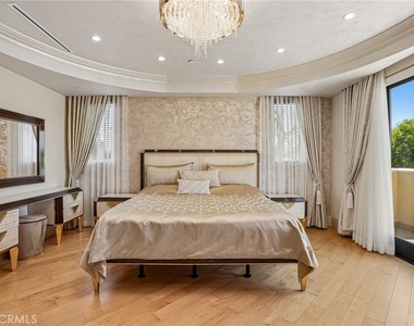 5513 Murietta Avenue - Photo Thumbnail 39
