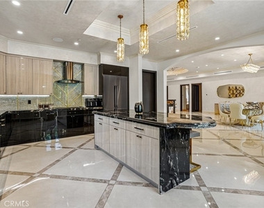 5513 Murietta Avenue - Photo Thumbnail 23