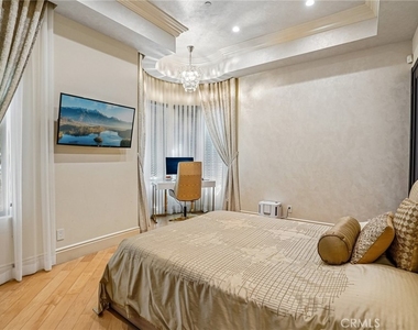 5513 Murietta Avenue - Photo Thumbnail 30
