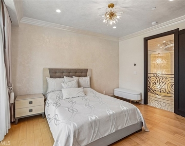 5513 Murietta Avenue - Photo Thumbnail 48
