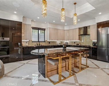5513 Murietta Avenue - Photo Thumbnail 22