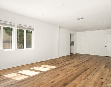 5840 Allott Avenue - Photo Thumbnail 10