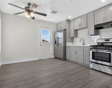 13247 Raven Street - Photo Thumbnail 3