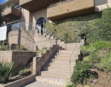 209 S Prospect Avenue - Photo Thumbnail 1