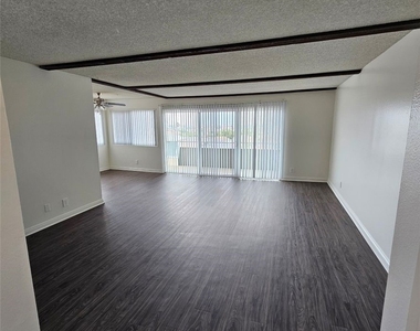 209 S Prospect Avenue - Photo Thumbnail 11