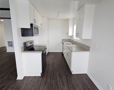 209 S Prospect Avenue - Photo Thumbnail 13