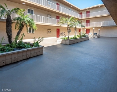 15 15th Street - Photo Thumbnail 10