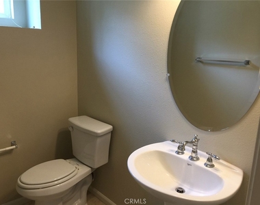 1800 Oak Street - Photo Thumbnail 14