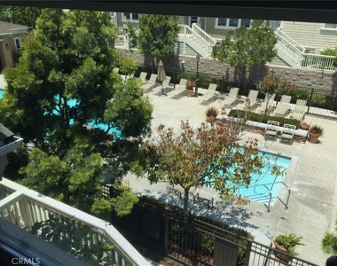 1800 Oak Street - Photo Thumbnail 16