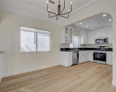 1608 Herrin Street - Photo Thumbnail 7