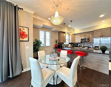 342 Myrtle - Photo Thumbnail 4