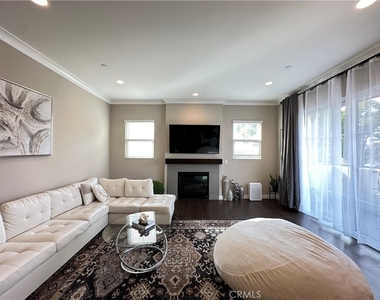 342 Myrtle - Photo Thumbnail 1